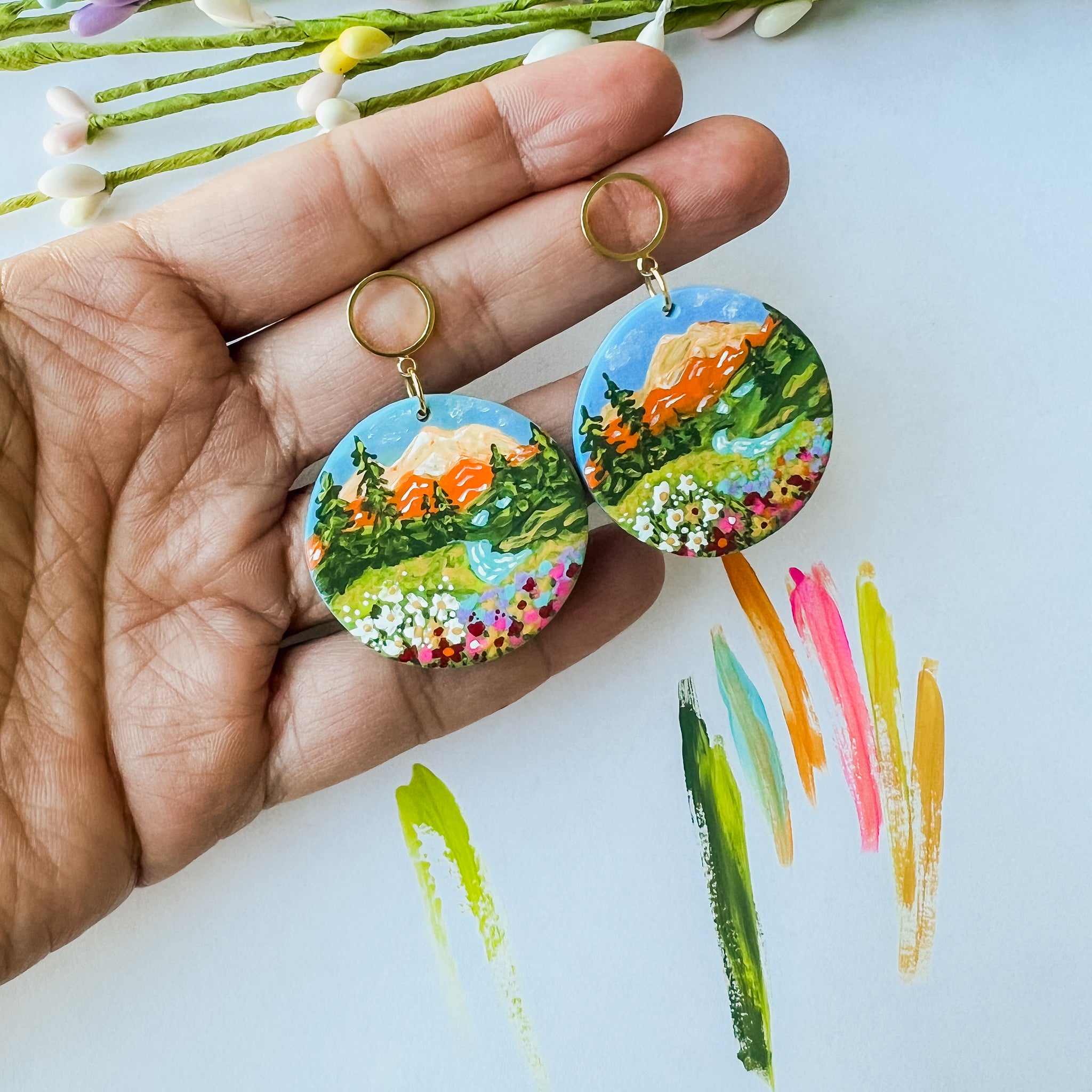 Hand-carved green VISAGES buying earrings - Sculpted Faces - Les Bibis de Biquette - Hand Made earrings - clay earrings